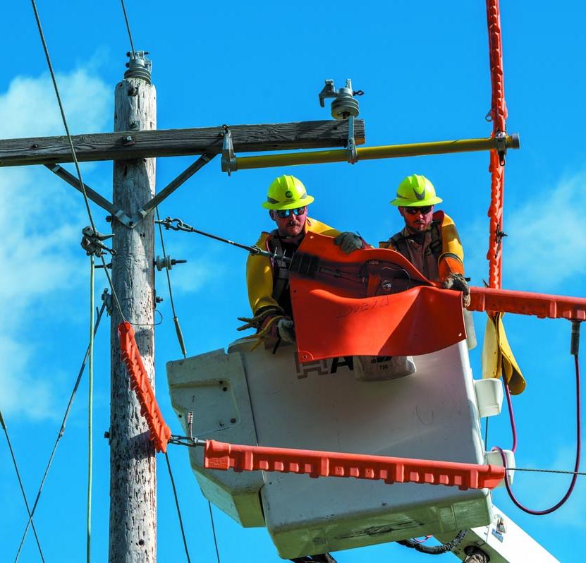 linemen in bucket